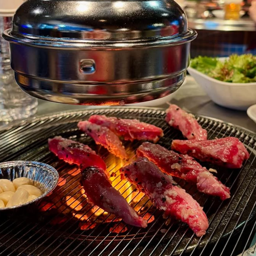 ムンレ カルビ専門店｜ギャラリーのような焼肉店『갈빗』