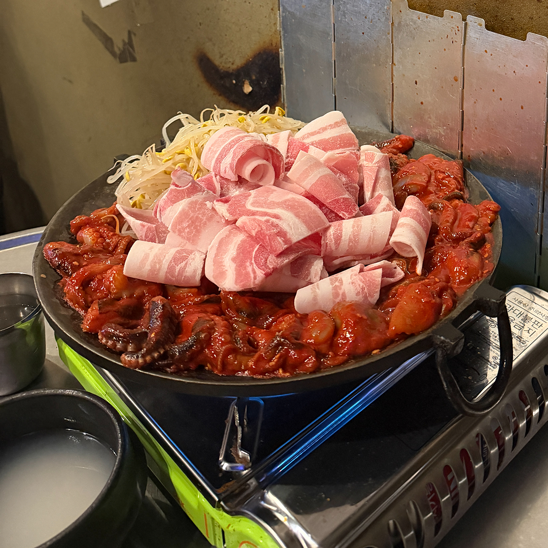 江南の深夜グルメ｜朝6時まで営業するテナガダコ専門店【イデパルチュクミ完全ガイド】