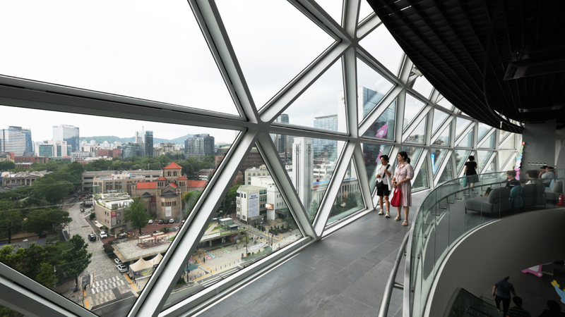 Dek Observasi Lantai 9 Balai Kota Seoul: Pemandangan Secantik Ini, Gratis